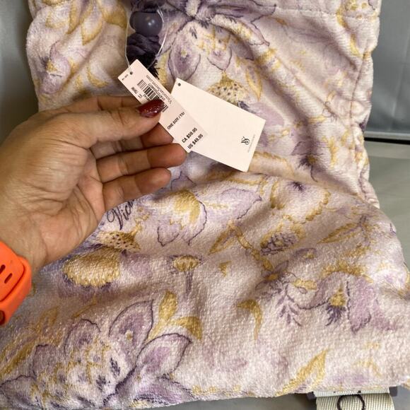 Victoria's Secret Floral Backpack - Picture 2 of 4